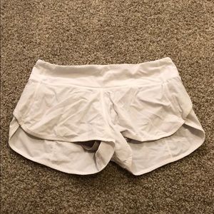 Lululemon Speed Up Shorts 2.5